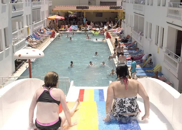 Club Ceylan Hotell 3*