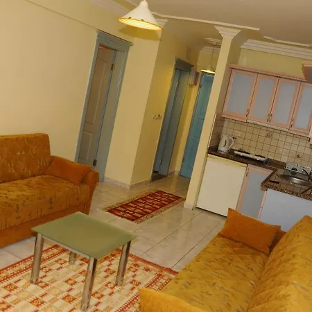 Club Ceylan مرمريس